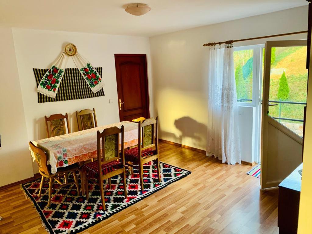 Casa Anca Sighetu Marmaţiei Exterior foto